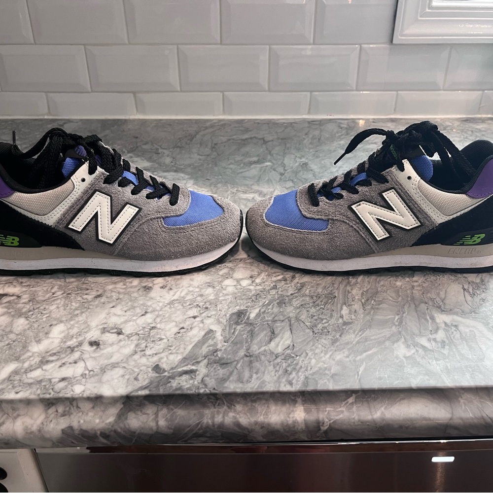 COPY - New Balance classic 574’s  women’s sz 6.5. Only worn a few times